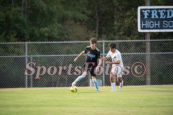 Varsity MSoc4 vs Maiden-103