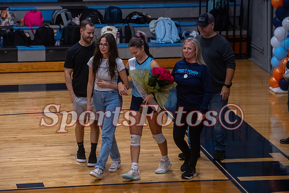 FTF Varsity Seniors VB5 vs N Lincoln-102