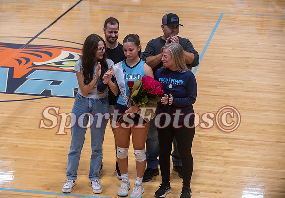 FTF Varsity Seniors VB5 vs N Lincoln-105
