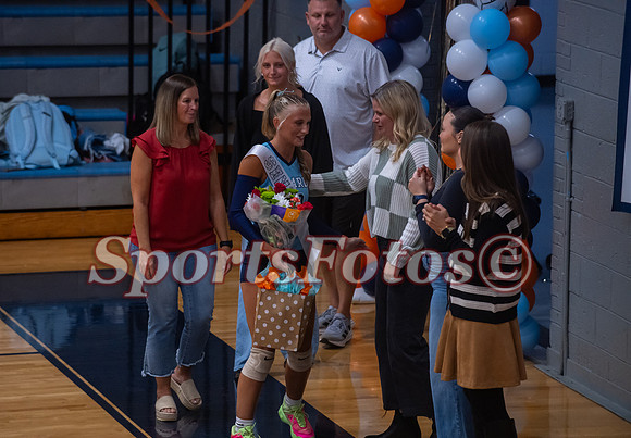 FTF Varsity Seniors VB5 vs N Lincoln-107