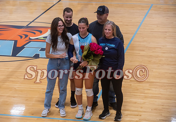 FTF Varsity Seniors VB5 vs N Lincoln-104