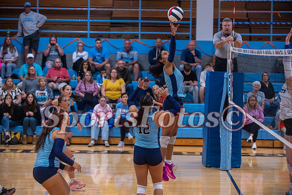 FTF Varsity VB5 vs N Lincoln-104
