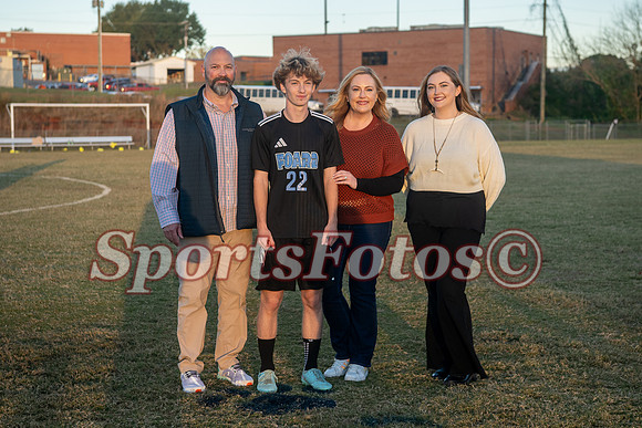 FTF Varsity MSoc Seniors-111