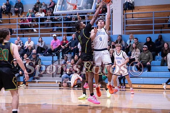 FTF25 Varsity MBB2 vs W Iredell-101