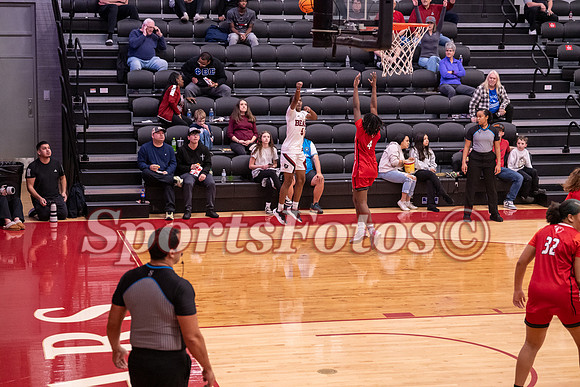 LR26 WBB4 vs Newberry-107