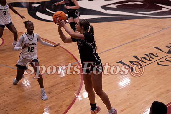 LR WBB8 vs Wingate-119