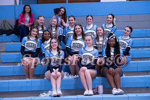 FTF26 JV Cheer4 vs N Lincoln-100