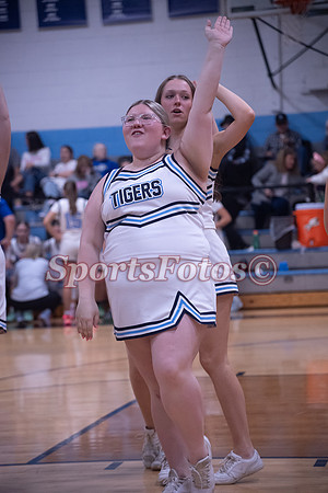 FTF26 Varsity Cheer4 vs N Lincoln-113
