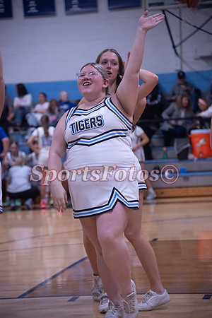FTF26 Varsity Cheer4 vs N Lincoln-114