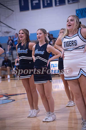 FTF26 Varsity Cheer4 vs N Lincoln-109