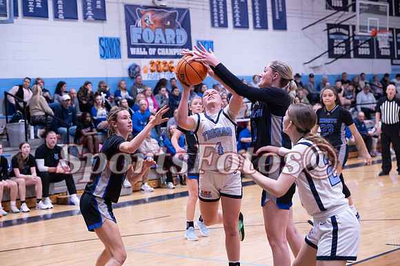 FTF26 Varsity Girls7 vs N Lincoln-111