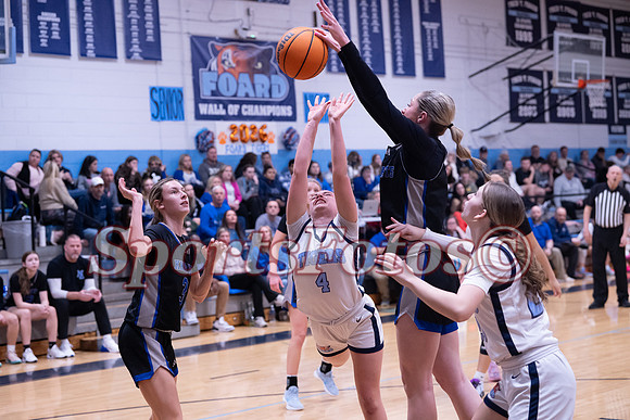 FTF26 Varsity Girls7 vs N Lincoln-112