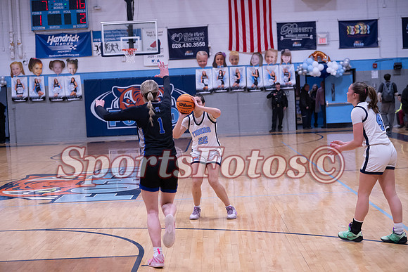 FTF26 Varsity Girls7 vs N Lincoln-113