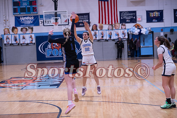 FTF26 Varsity Girls7 vs N Lincoln-114