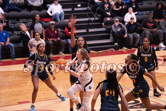 LR26 WBB9 vs Coker-103
