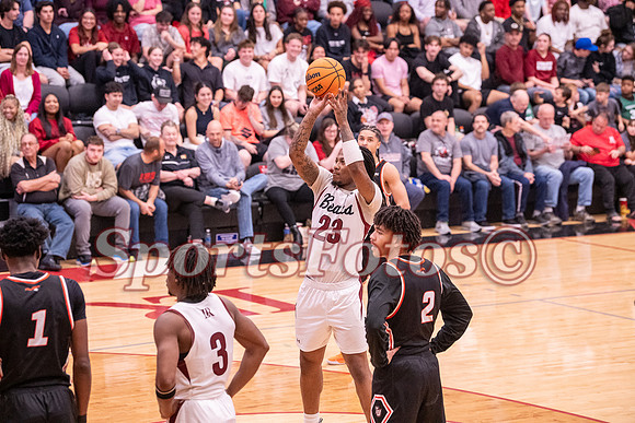 LR26 MBB13 vs Tusculum-111