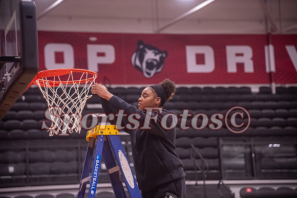 LR26 WBB Regular Season Champions-109