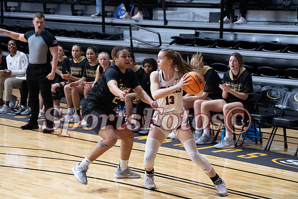 LR26 WBB11 vs Anderson-111