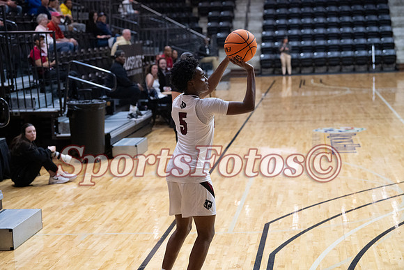 LR26 WBB11 vs Anderson-105