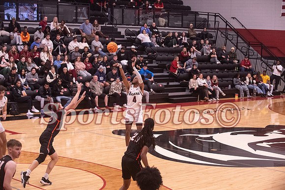 LR24 MBB2 vs Tusculum-101