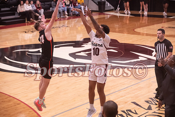 LR24 MBB2 vs Tusculum-115