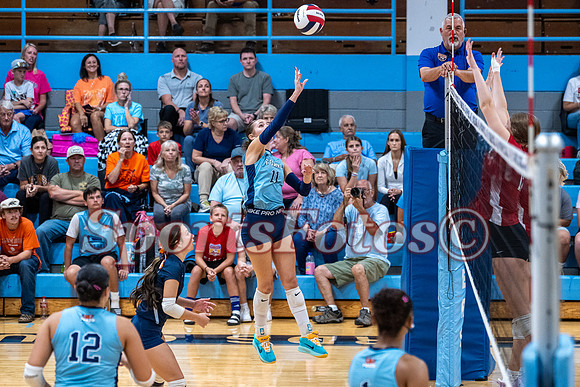 FTF26 Varsity VB1 vs Saint-114