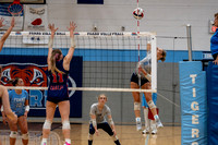 FTF26 Varsity VB9 vs Lincoln Charter-104
