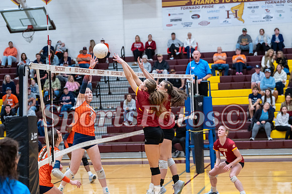 HHS26 VB1 vs Carson-103