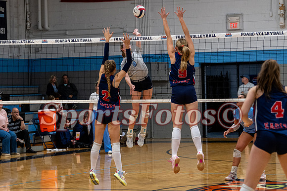 FTF26 Varsity VB9 vs Lincoln Charter-102