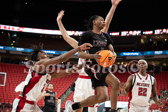 LR26 MBB1 vs NC State-111