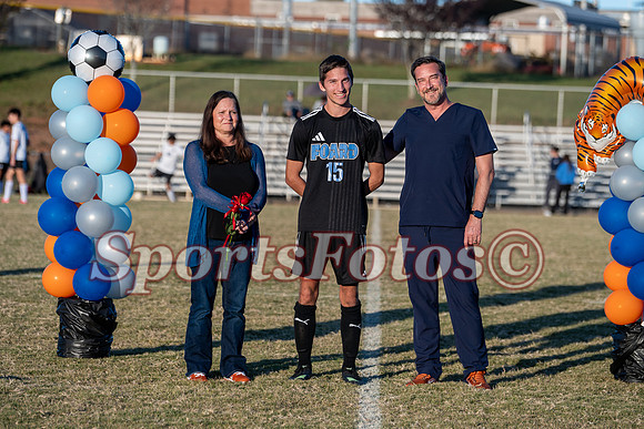 FTF26 Varsity MSoc Seniors-104