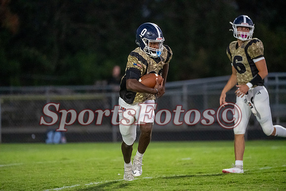 FTF26 Varsity FB2 vs Maiden-118