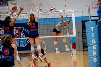 FTF26 Varsity VB9 vs Lincoln Charter-111