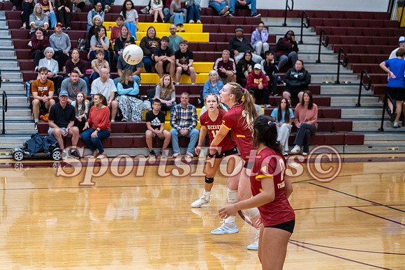 HHS26 VB1 vs Carson-111