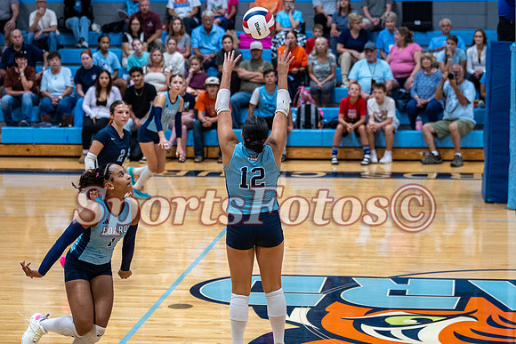 FTF26 Varsity VB1 vs Saint-112
