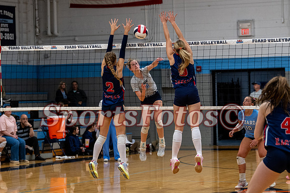 FTF26 Varsity VB9 vs Lincoln Charter-103