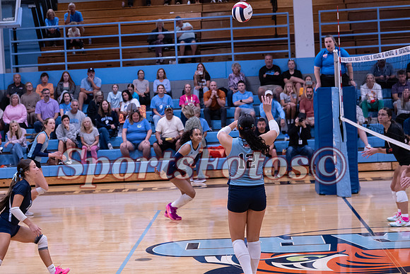 FTF26 Varsity VB7 vs E Lincoln-107