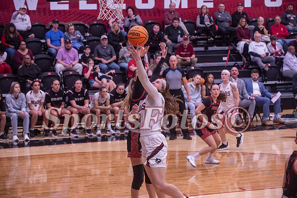 LR25 WBB8 vs Newberry-101