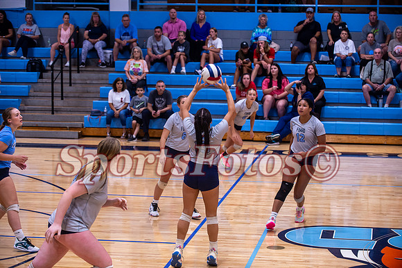 FTF Varsity VB4 vs Saint-110