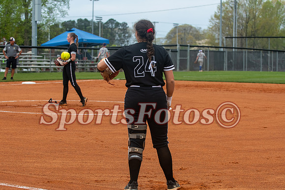 LR22-Softball-109