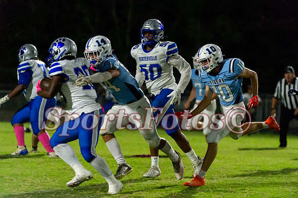 FTF Varsity FB4 vs Statesville-138