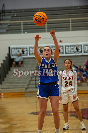 Maiden vs Saint Girls-103