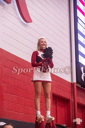 LR23 Cheerleaders @ MBB4-105