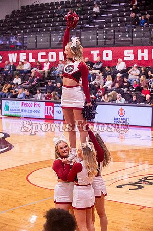 LR23 Cheerleaders @ MBB4-113