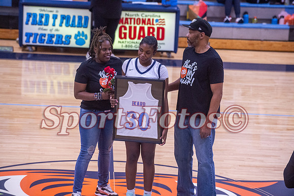 FTF varsity WBB9 vs E Lincoln-118