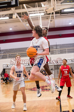 Maiden vs Newton-Conover Boys-105