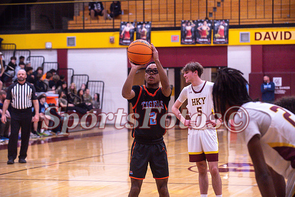 Varsity MBB5 vs Hickory-109