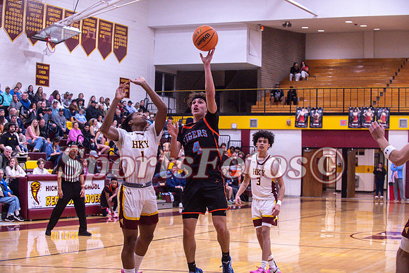 Varsity MBB5 vs Hickory-112