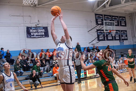 FTF Varsity WBB5 vs E Lincoln-103