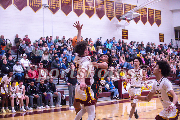 Varsity MBB5 vs Hickory-114